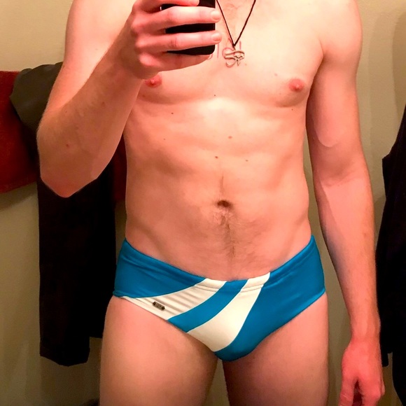 Meet your Posher, Day - Picture 3 of 4